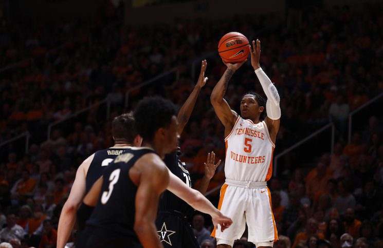 No. 10 Tennessee at Vanderbilt: How to Watch, Betting Odds, Key Stats