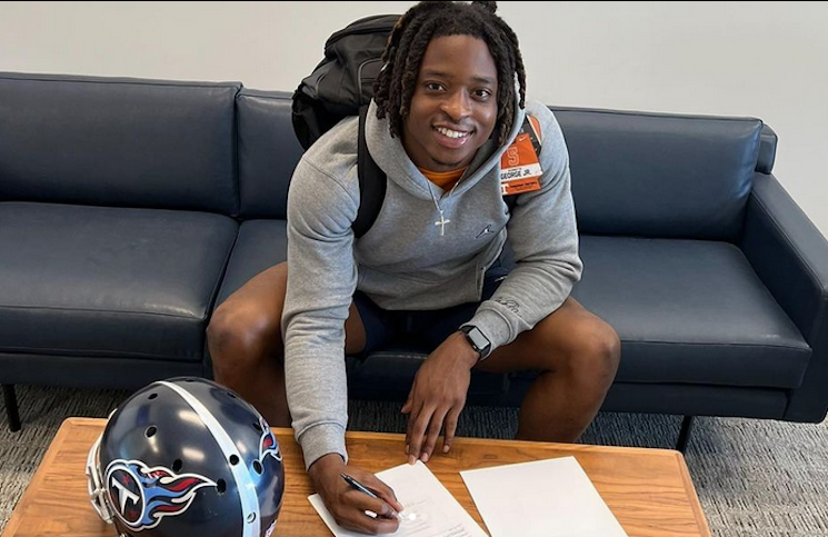 Kenneth George Jr. signs with Titans