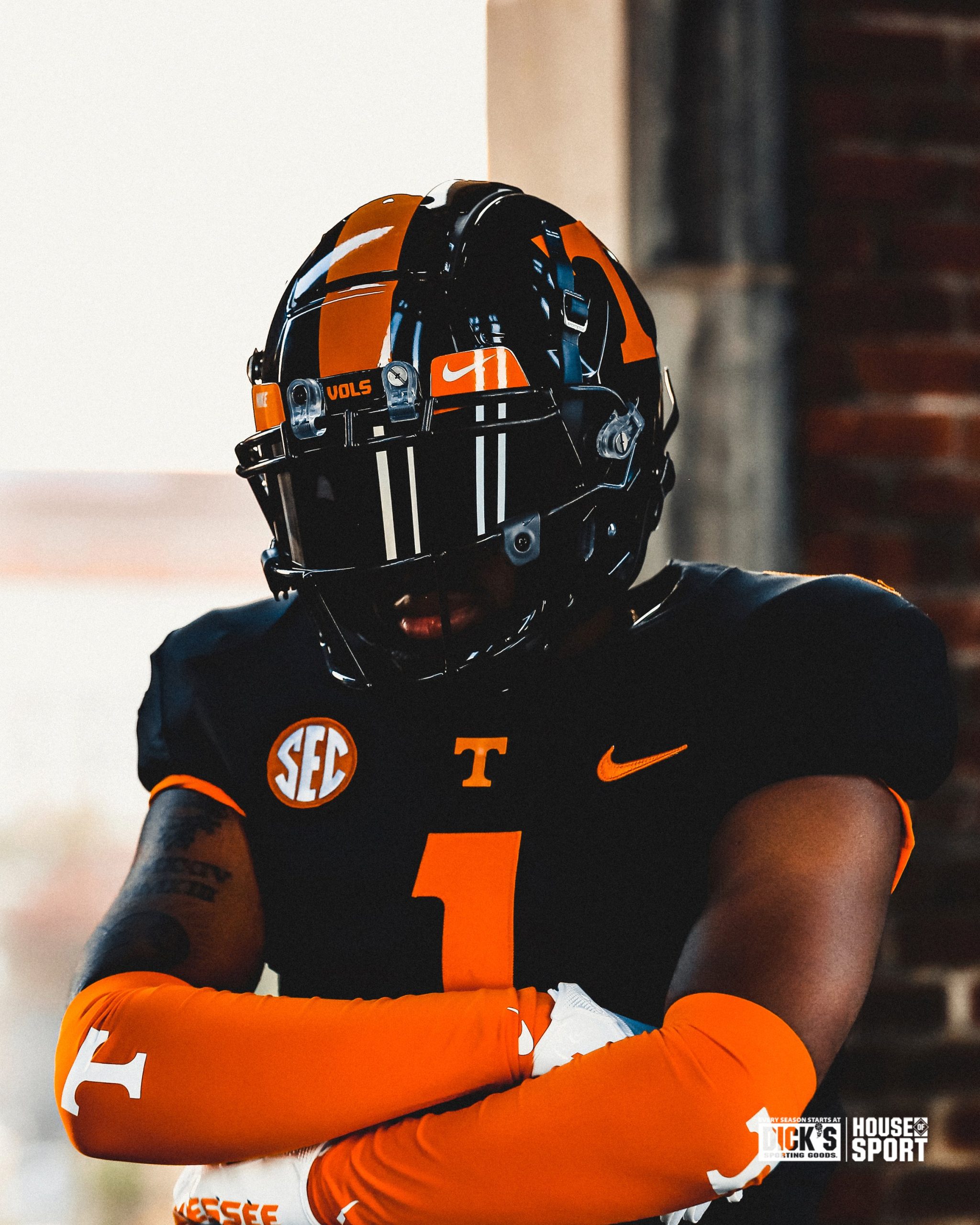LOOK: Images of Tennessee's New Black Helmet and Dark Mode