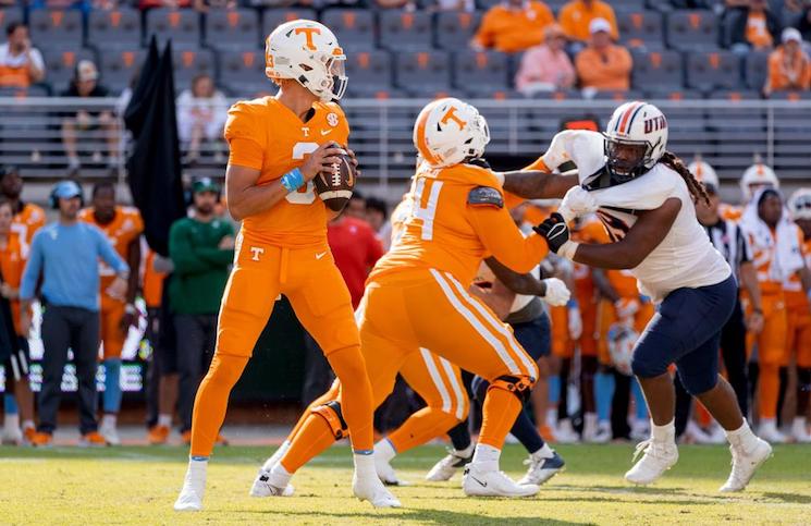 Tennessee football to wear black uniforms against South Carolina