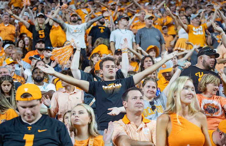 SEC Basketball Broadcaster Says Exactly What Tennessee Fans Tout About Neyland Stadium | Rocky Top Insider