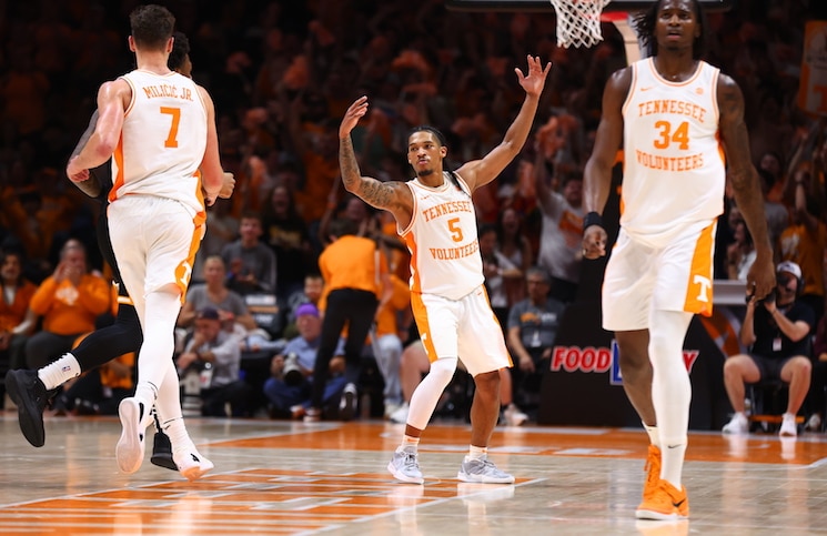 Why Tennessee Basketball Should Make A Change To Its Starting Lineup | Rocky Top Insider